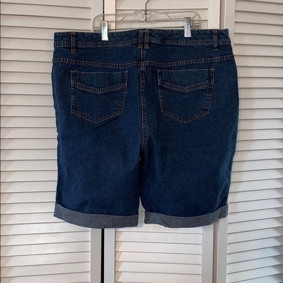 Van Heusen Denim Shorts 14 - Picture 2 of 8